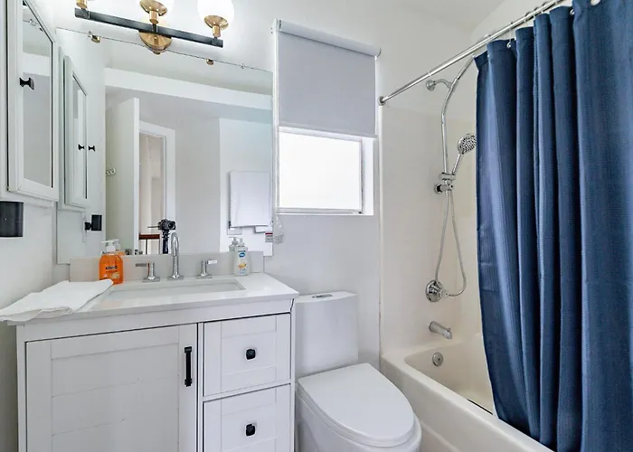 Family Fun 4-bedroom House House With Free Heated Pool & Hot Tub & Game & Mini Golf In Chandler