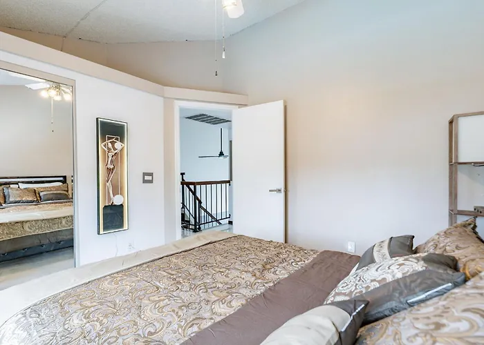 Family Fun 4-bedroom House House With Free Heated Pool & Hot Tub & Game & Mini Golf In * Chandler