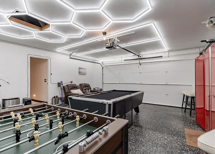 Family Fun 4-bedroom House House With Free Heated Pool & Hot Tub & Game & Mini Golf In Holiday home *