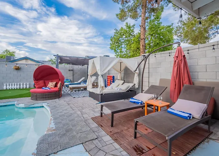 Family Fun 4-bedroom House House With Free Heated Pool & Hot Tub & Game & Mini Golf In * Chandler