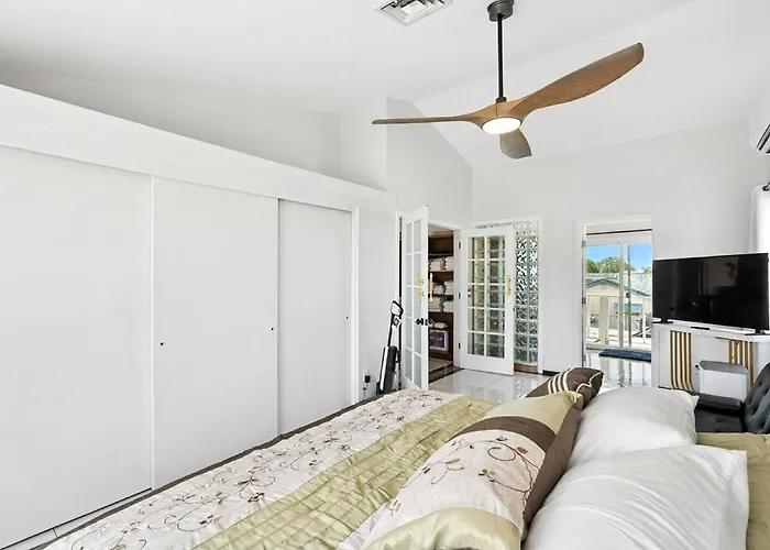Family Fun 4-bedroom House House With Free Heated Pool & Hot Tub & Game & Mini Golf In