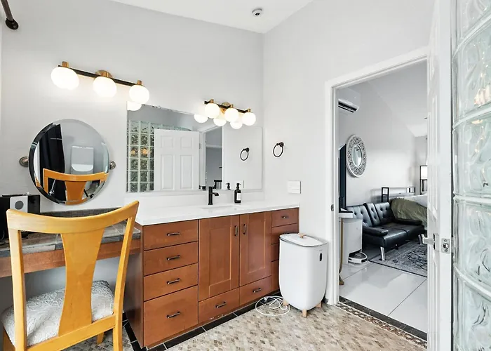 Family Fun 4-bedroom House House With Free Heated Pool & Hot Tub & Game & Mini Golf In Holiday home