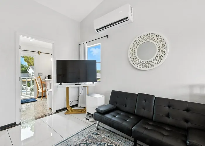 Family Fun 4-bedroom House House With Free Heated Pool & Hot Tub & Game & Mini Golf In Holiday home *
